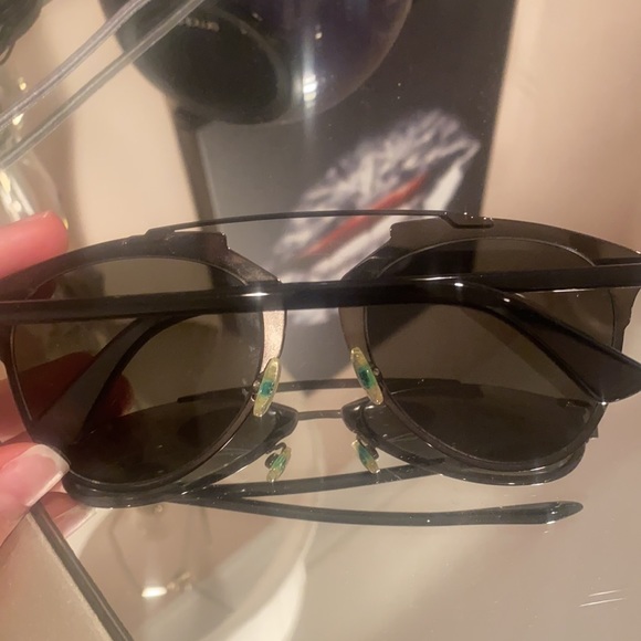 Black dior sunglasses